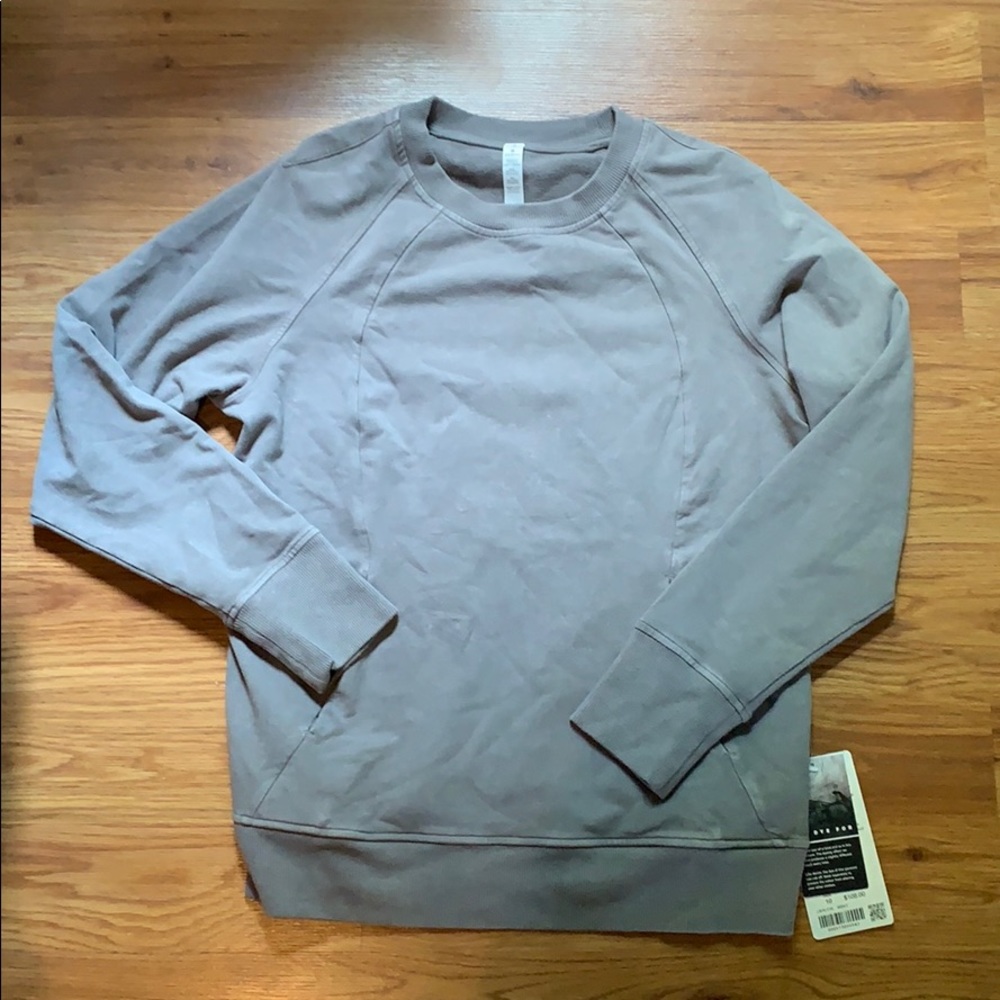 Lululemon “Scuba Crew” Crew Neck
